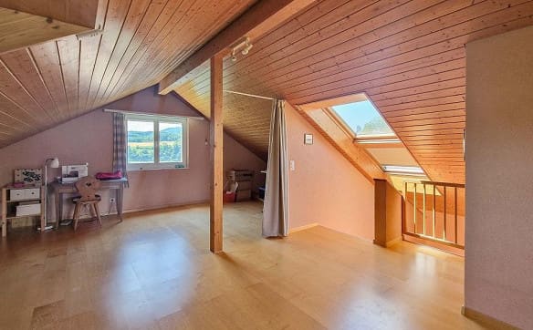 Immobilie in Oeschgen - Freistehendes 6.5 Zimmer-EFH-sonnige Aussichten für eine Familie - Bild 4
