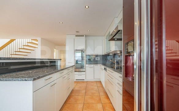 Immobilie in Zwillikon - Grosszügiges Wohnen auf zwei Etagen - 180.8 m² Maisonette - Bild 8