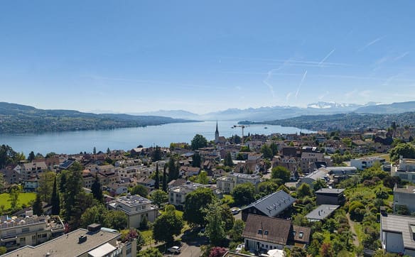 Immobilie in Oberrieden - Wohnen mit Panoramasicht über den Dächern von Oberrieden - Bild 3