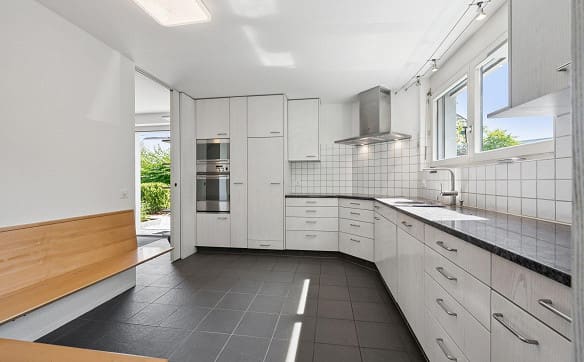 Immobilie in Endingen - Grosszügiges Wohnen mit Garten, Atelier und Weitblick. - Bild 2