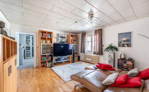 Immobilie in Trasadingen - «Haus zum Engel» mit 6½ Zimmern & 7 Garagen - Bild 8