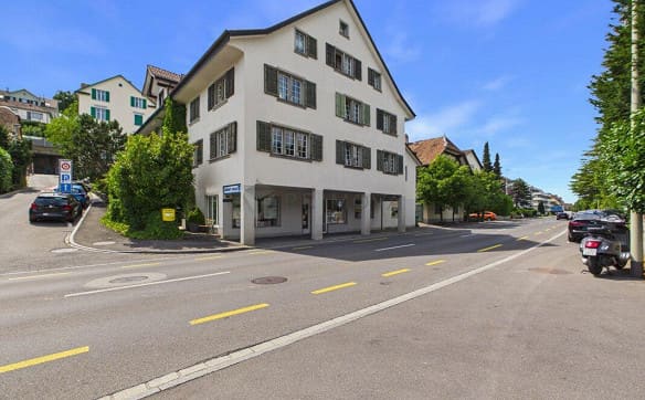 Immobilie in Kilchberg Zh - Stilvolle 6.5 Zimmer Wohnung mit Charakter am Zürichsee - Bild 0