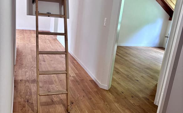 Immobilie in Tamins - Charmante 3,5-Zimmer-Dachwohnung mit Dachausbau und Bergsicht in Tamin - Bild 14
