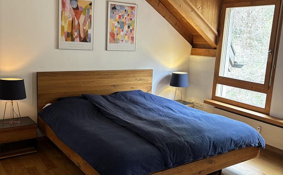 Immobilie in Tamins - Charmante 3,5-Zimmer-Dachwohnung mit Dachausbau und Bergsicht in Tamin - Bild 6