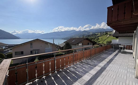 Immobilie in Faulensee - Freistehendes 6.5-Zimmer-Einfamilienhaus mit herrlicher Aussicht - Bild 0