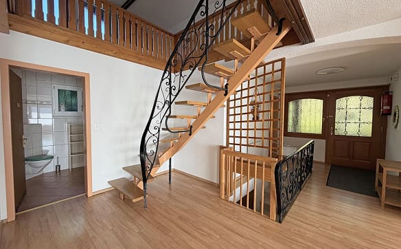 Immobilie in Faulensee - Freistehendes 6.5-Zimmer-Einfamilienhaus mit herrlicher Aussicht - Bild 17