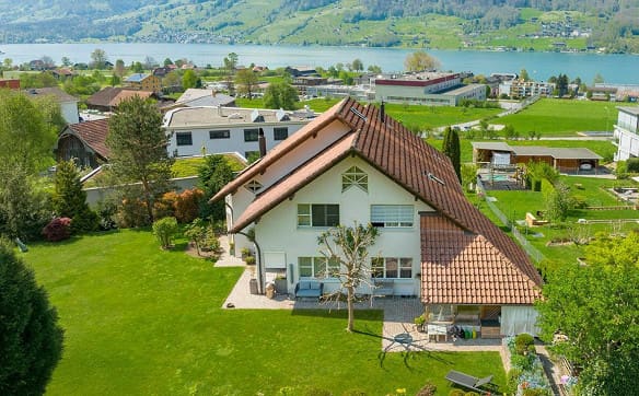 Immobilie in Sachseln - Exklusives Einfamilienhaus an traumhafter Lage dass keine Wünsche o... - Bild 0