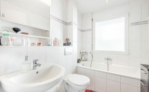 Immobilie in Münsterlingen - 4.5-ZIMMER-WOHNUNG IM 1. OG  MIT GROSSZÜGIGER, GEDECKTER TERRASSE I... - Bild 8