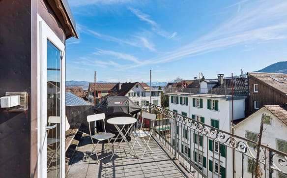 Immobilie in Richterswil - Attraktives Einfamilienhaus im Herzen von Richterswil - Bild 1