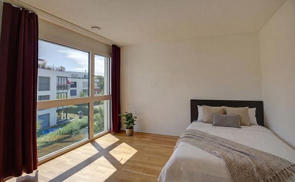 Immobilie in Niederrohrdorf - GROSSZÜGIGE 2.5 ZIMMER WOHNUNG MIT WINTERGARTEN - Bild 2