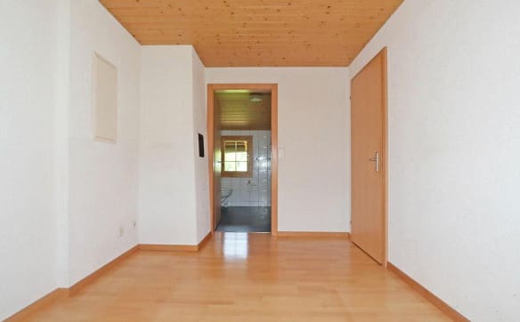 Immobilie in Nidfurn - Freistehendes Wohn- oder Ferienhaus an sonniger und ruhiger Lage in... - Bild 17