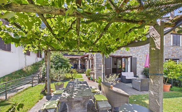 Immobilie in S. Antonino - Un piccolo gioiello ticinese in sasso con giardino privato - Bild 11