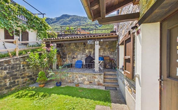 Immobilie in S. Antonino - Un piccolo gioiello ticinese in sasso con giardino privato - Bild 12