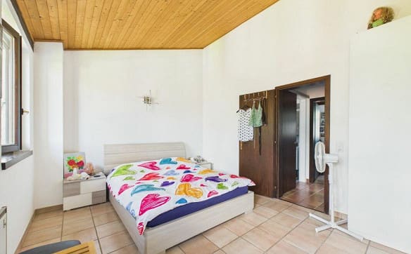 Immobilie in S. Antonino - Un piccolo gioiello ticinese in sasso con giardino privato - Bild 7