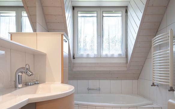 Immobilie in Bottmingen - Einfamilienhaus mit Garten und Garagebox - Bild 8
