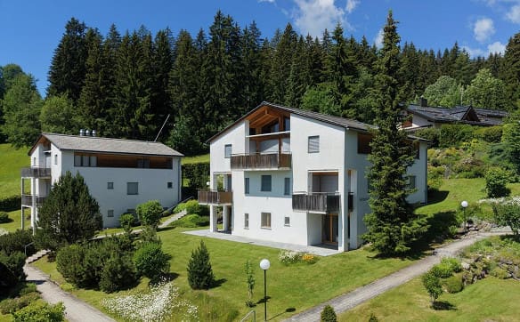 Immobilie in Flims Dorf - Ferienwohnung in Toplage - direkt an der Skipiste! - Bild 0