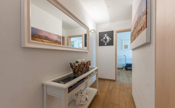 Immobilie in Flims Dorf - Ferienwohnung in Toplage - direkt an der Skipiste! - Bild 2