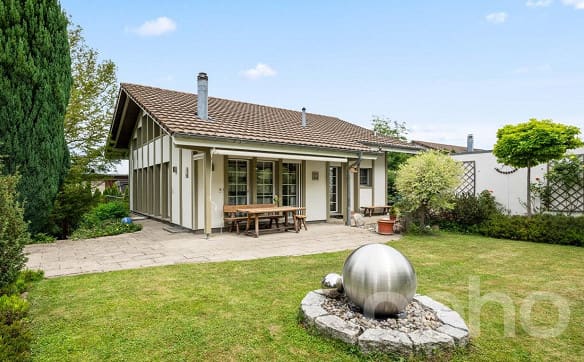 Immobilie in Mägenwil - 5.5-ZIMMER-EINFAMILIENHAUS IN RUHIGER, FAMILIENFREUNDLICHER LAGE - Bild 0