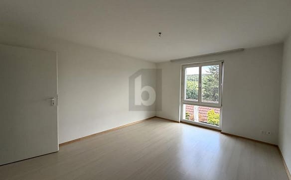 Immobilie in Würenlos - RUHIG MIT SCHÖNER AUSSICHT - Bild 2