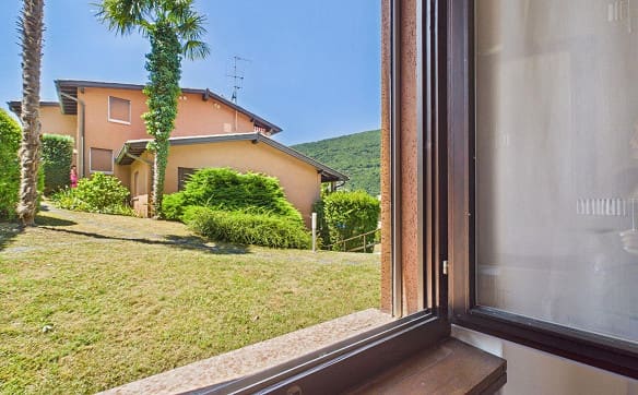 Immobilie in Brusino Arsizio - Meraviglioso angolo di vacanza con vista lago e piscina | Traumhaft... - Bild 10