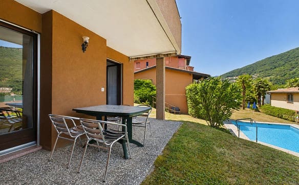 Immobilie in Brusino Arsizio - Meraviglioso angolo di vacanza con vista lago e piscina | Traumhaft... - Bild 6