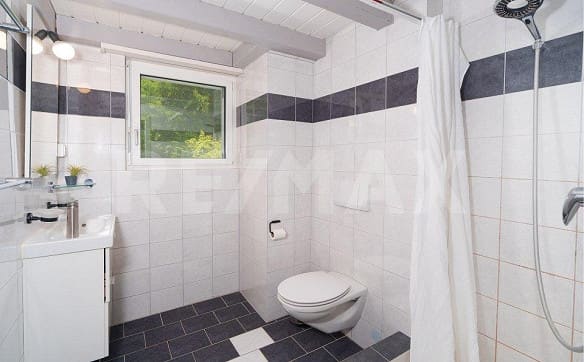 Immobilie in Esslingen - Modernes einseitig angebautes Einfamilienhaus - Bild 10