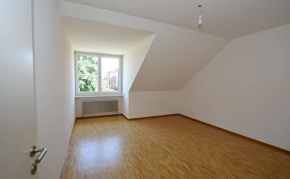 Immobilie in Oberwil Bl - Letzte 4.5-Zimmer-Maisonettewohnung - grosszügiges Wohnen mit Weitb... - Bild 9