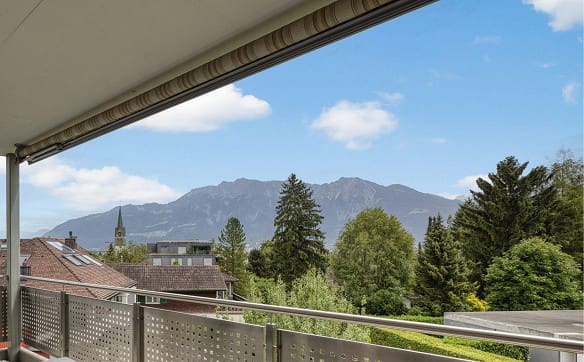 Immobilie in Grabs - Ruhig wohnen, zentral leben – sonniger Balkon mit schönem Weitblick - Bild 9