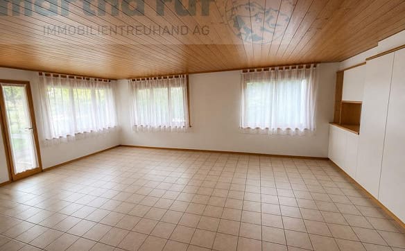 Immobilie in Brienz Be - grosszügige 4.5-Zimmer-Wohnung im Erdgeschoss - Bild 1