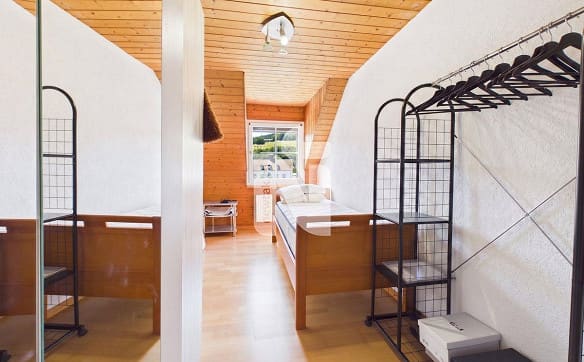 Immobilie in Tenniken - Dorf Idylle, Zentral, viel Potenzial und mit 2.5 Zimmer Einliegerwo... - Bild 10