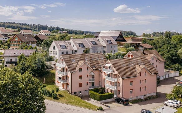 Immobilie in Benzenschwil - Gut angebunden: unkomplizierte 3½-Zimmer-Wohnung mit Garten - Bild 2