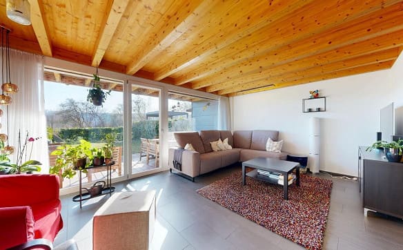 Immobilie in Lätti - Grosszügiges Familienhaus mit zwei Terrassen und Garten - Bild 0