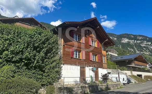 Immobilie in Merligen - Haus mit zwei Wohnungen am See - Bild 2
