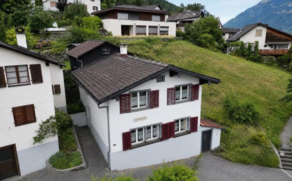 Immobilie in Näfels - Freistehendes Einfamilienhaus an ruhiger und zentraler Lage in Näfe... - Bild 0
