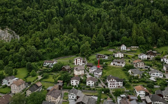 Immobilie in Näfels - Freistehendes Einfamilienhaus an ruhiger und zentraler Lage in Näfe... - Bild 1