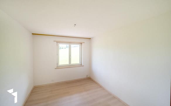 Immobilie in Cortébert - Fehr Immobilien - Komfortable 4.5-Zi.-Wohnung an idyllischer Lage - Bild 7