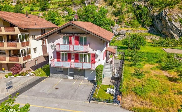 Immobilie in Brigerbad - Interessantes Haus mit vielen Zimmern und flexibler Nutzung - Bild 0