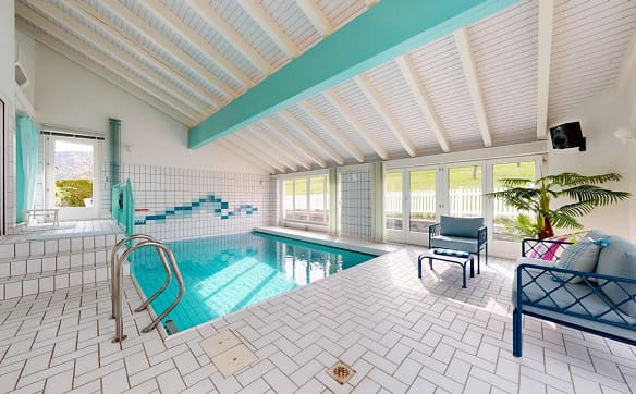 Immobilie in Savagnier - Entre nature et élégance : superbe villa avec piscine intérieure! - Bild 0
