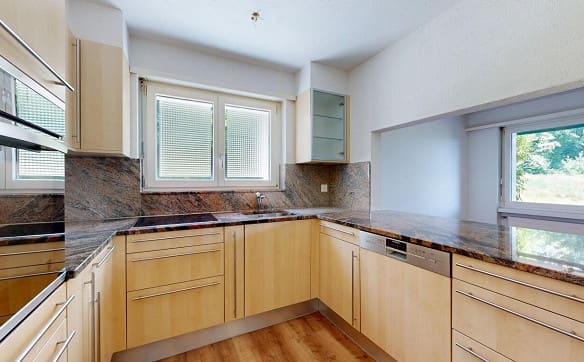 Immobilie in Turgi - 5.5 Zimmer-Wohnung mit beeindruckender Sonnenterrasse in Turgi - Bild 2