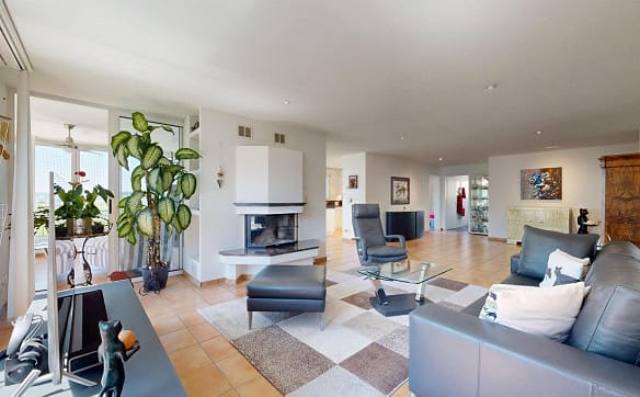 Immobilie in Wangen Sz - Grosszügiges Wohnen mit traumhafter, unverbaubarer Aussicht - Bild 4