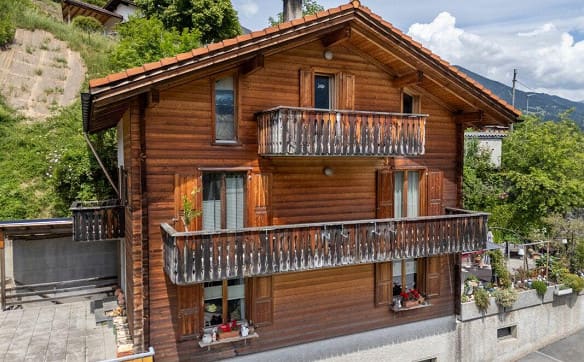 Immobilie in Maladers - 6.5-Zimmer-Einfamilienhaus mit vielseitigen Möglichkeiten - Bild 0