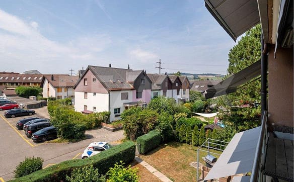 Immobilie in Buttikon Sz - 4.5-Zimmer-Wohnung mit sonnigem Balkon und hochwertiger Ausstattung... - Bild 6