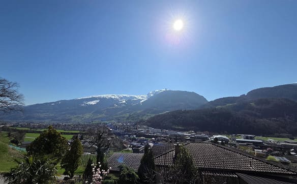 Immobilie in Heiligkreuz - Neuwertige, riesige 5 ½-Zimmer-Terrassenwohnung mit schönstem Talblick - Bild 5