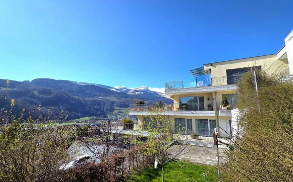 Immobilie in Heiligkreuz - Neuwertige, riesige 5 ½-Zimmer-Terrassenwohnung mit schönstem Talblick - Bild 6