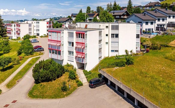 Immobilie in Trogen - RUHIG WOHNEN IN TROGEN: MODERNE 4.5-ZIMMER-WOHNUNG  MIT ZWEI VERGLA... - Bild 9