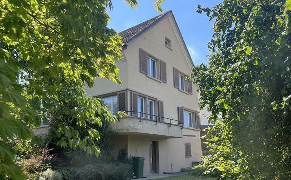 Immobilie in Flurlingen - Ein Haus voller Möglichkeiten – gestalten Sie Ihr neues Zuhause - Bild 2