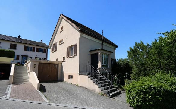 Immobilie in Flurlingen - Ein Haus voller Möglichkeiten – gestalten Sie Ihr neues Zuhause - Bild 4