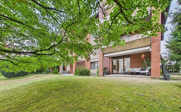 Immobilie in Reinach Ag - Stilvolle 4.5-Zimmer-Gartenwohnung mit Garten und Terrasse - Bild 12