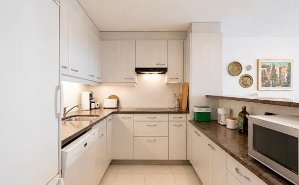 Immobilie in Rüfenacht Be - Gepflegte 3.5 Zimmer Wohnung mit Cheminée und Balkon - Bild 2