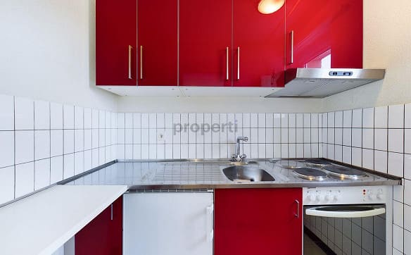 Immobilie in Kriegstetten - Heller Wohnbereich, gemütlicher Balkon und separates Küchenkonzept - Bild 1